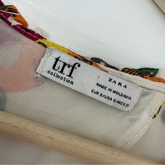 Zara Floral Long Sleeve Crop with Back Tie - Picture 7 of 9